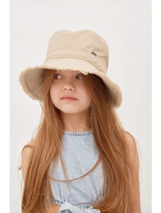 Літні дитячі кепки та панамки